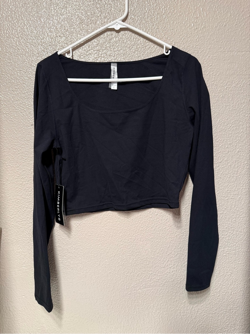 Knit Black Long-Sleeve Scoop Crop Top by Kimderly